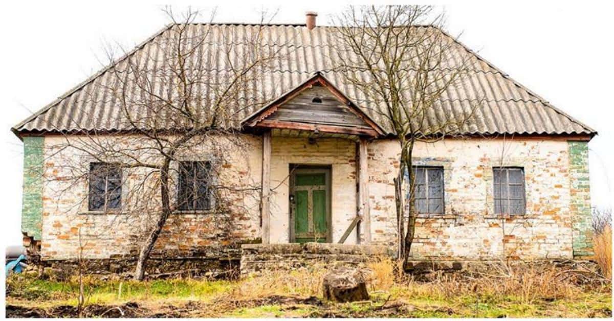 Egy fotós fedezte fel ezt az elhagyatott házat. Miután kinyitotta az ajtót, nem akarta elhinni, amit odabent látott.